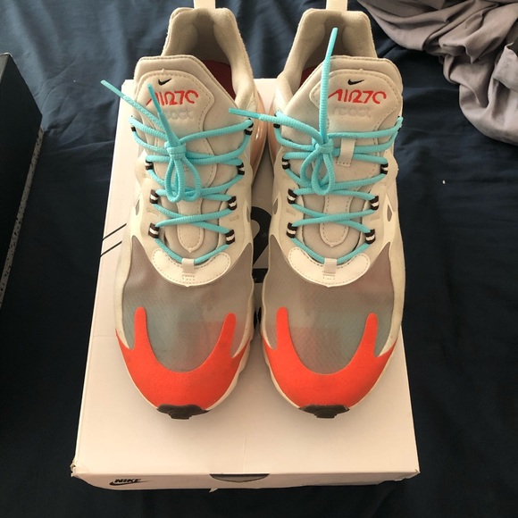 Nike Air Max 270 - Picture 4 of 5
